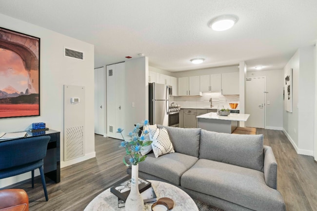 Building Photo - 300 East South Water Street