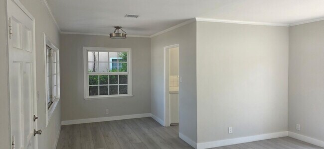 Building Photo - 17606 Bessemer St