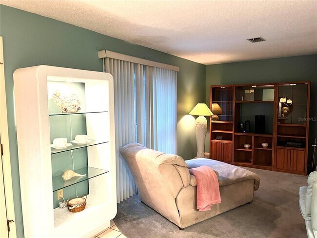 Building Photo - 1408 Dolphin Dr