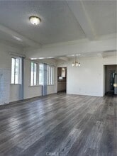 Building Photo - 1538 W 51st Pl