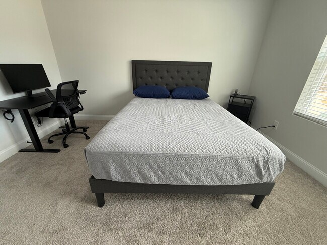 Building Photo - 4045 Grommet Ct