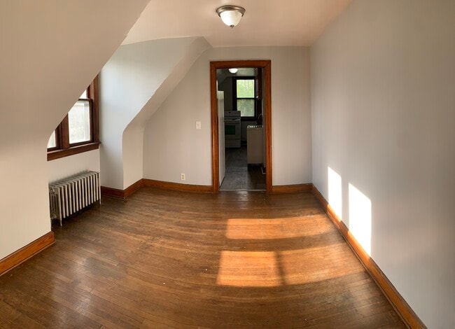 Building Photo - 135 Ontario St
