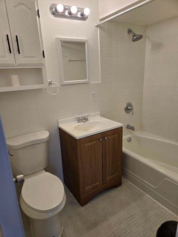 Foto del edificio - 6541 2nd St NE