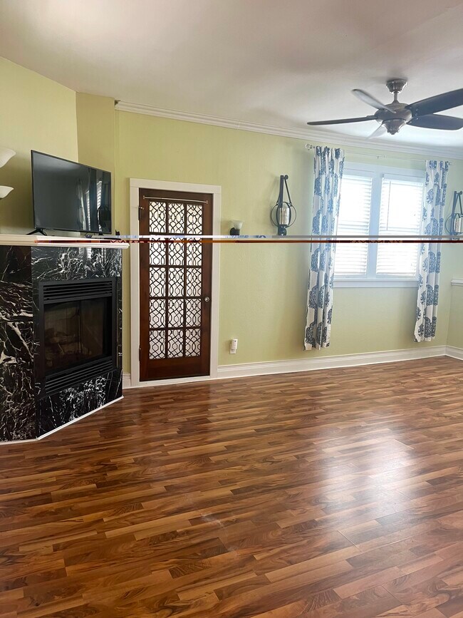 Foto del edificio - 211 King St