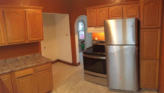 Foto del edificio - 1134 Bertch Ave