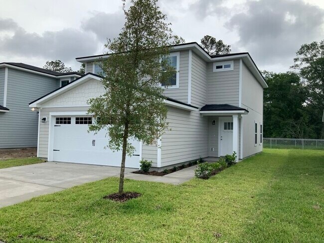 Building Photo - BEAUTIFUL NEW HOME