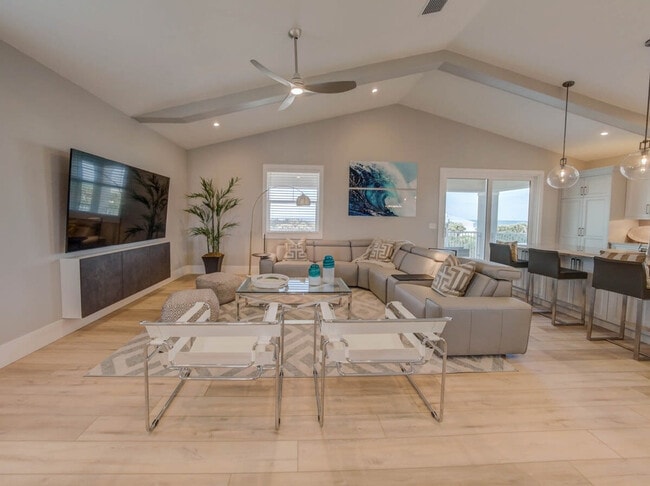 Building Photo - 51 Ocean St