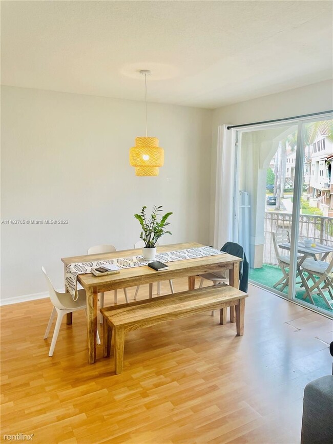 Foto del edificio - 3 br, 2.5 bath House - 8936 W Flagler St A...