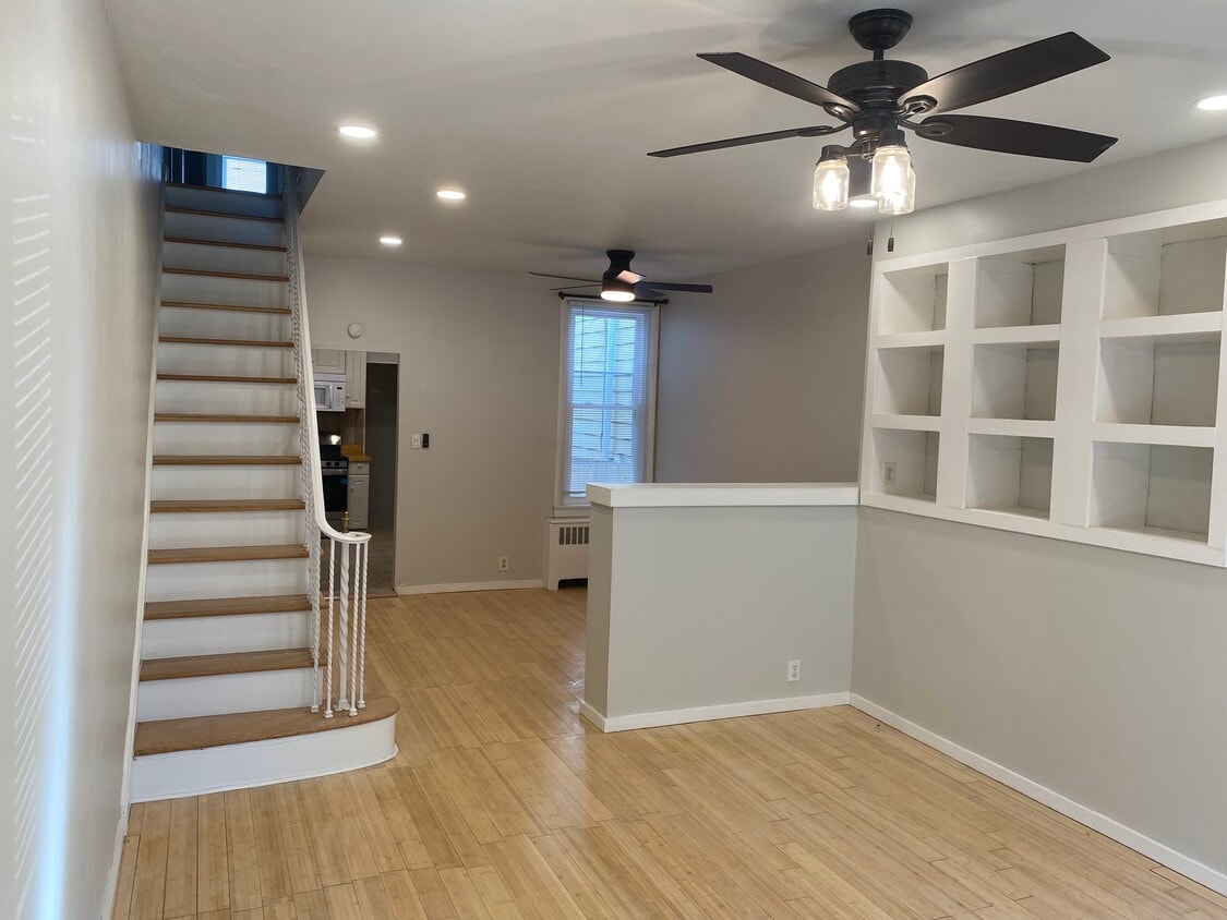 Living Room - 3145 Almond St