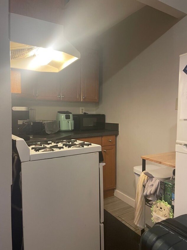 Fenway Studio, close to everything, new to the market, ht/hw included! - Fenway Studio, close to everything, new to the market, ht/hw included!