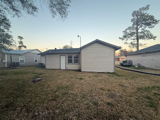 Foto del edificio - 2227 Westway St