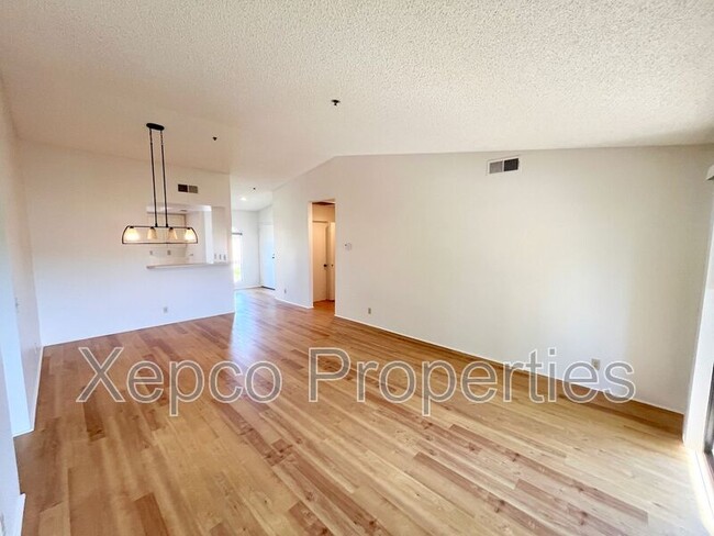 Foto del edificio - 68109 Lakeland Dr