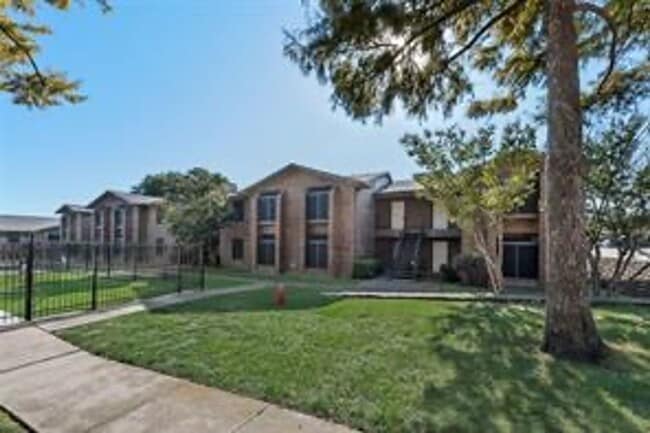Updated 2 Bed, 2 Bath Condo – Walk to Lake Ray Hubbard! - Updated 2 Bed, 2 Bath Condo – Walk to Lake Ray Hubbard!