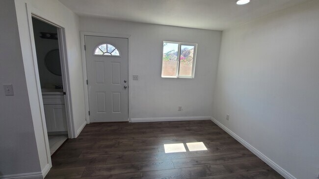Open space - 4190 Sequoia St