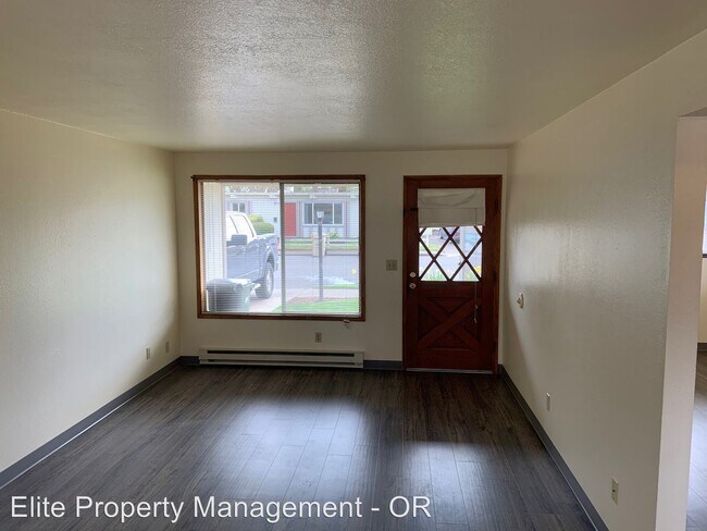 Building Photo - 2555 NW Lincoln Ave