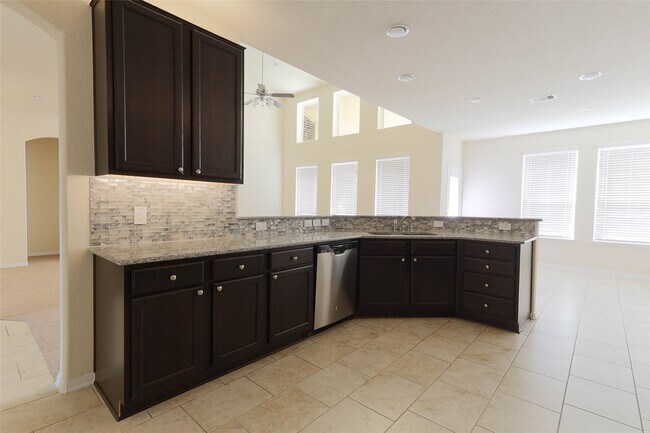 Foto del edificio - 4615 Russet Leaf Trace