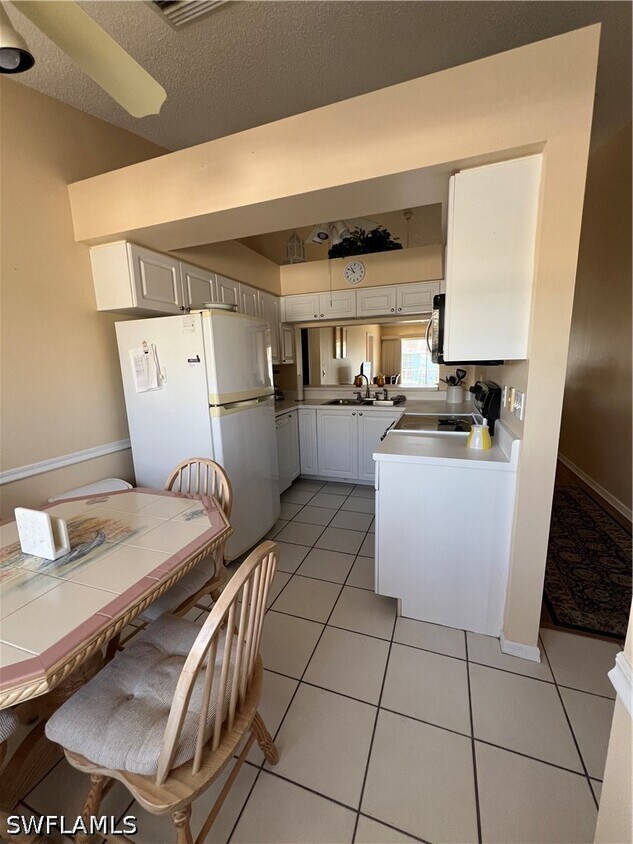 Foto del edificio - 185 Grand Oaks Way