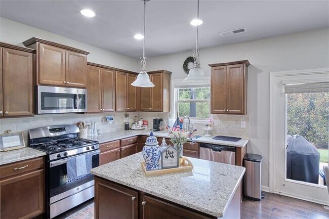Building Photo - 4140 Pleasant Woods Dr