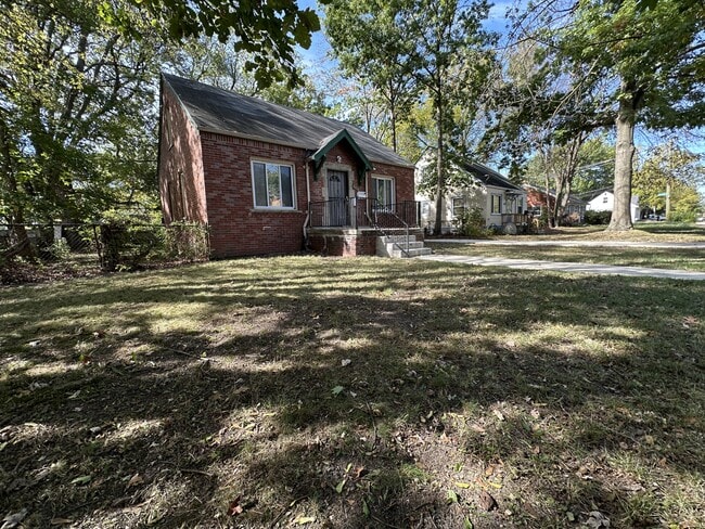 Building Photo - 4375 Guilford St