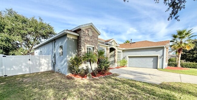 Building Photo - 4420 Harts Cove Way