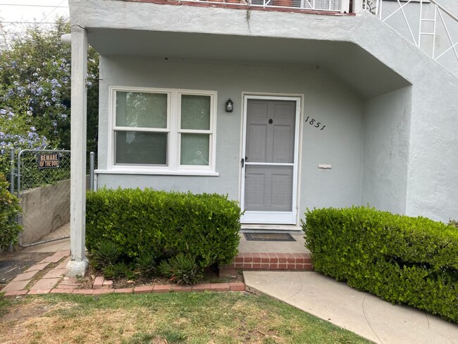 Building Photo - 1851 Pandora Ave