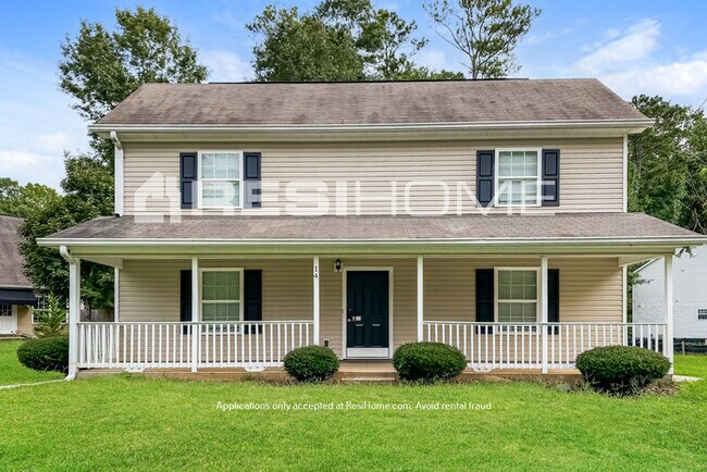 Building Photo - NEWLY RENOVATED HOME FOR RENT