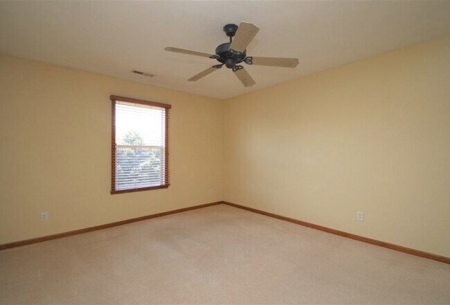 Foto del edificio - 10152 Monarch Rd UNIT A, Roscoe, IL 61073