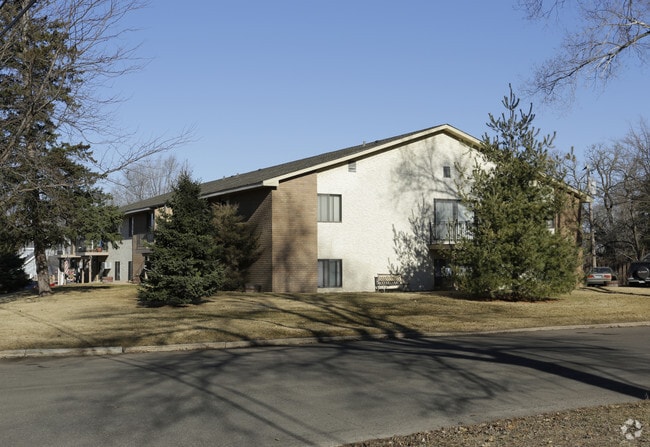 Building Photo - 2209 Branch Ave