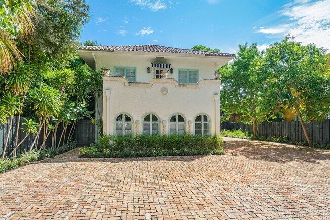 Building Photo - 333 Marlborough Rd