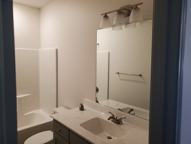 Foto del edificio - 4074 County Rd 152 W