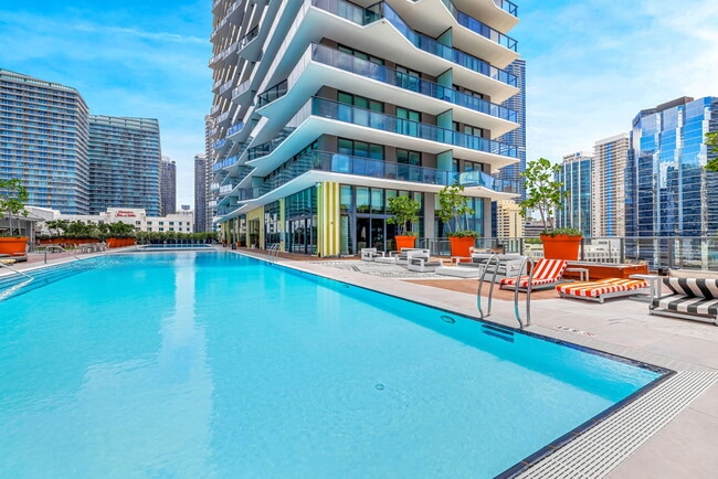 Building Photo - 1300 S Miami Ave
