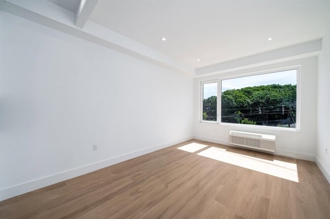 Foto del edificio - 3309 Liberty Ave