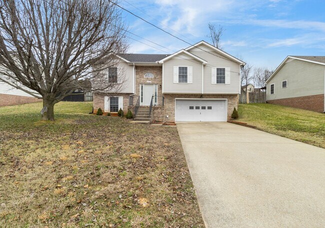 Building Photo - Beautiful & Spacious 4 Bed 3 Bath Rental!
