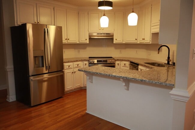 Building Photo - 3706 Trace Dr