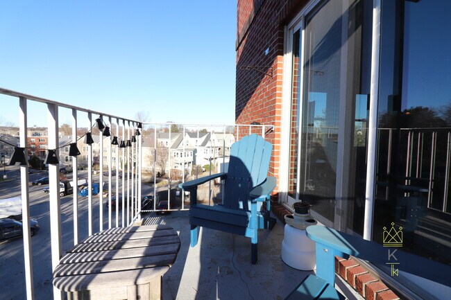 Building Photo - 2456 Massachusetts Ave