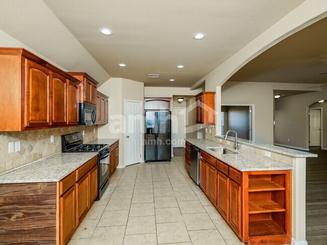 Foto del edificio - 4560 S 204th E Ave