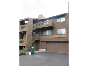 Building Photo - 1017 Moorings Dr