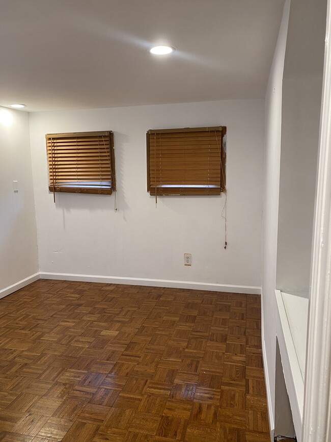 Bedroom - 1540 Fairview Ave