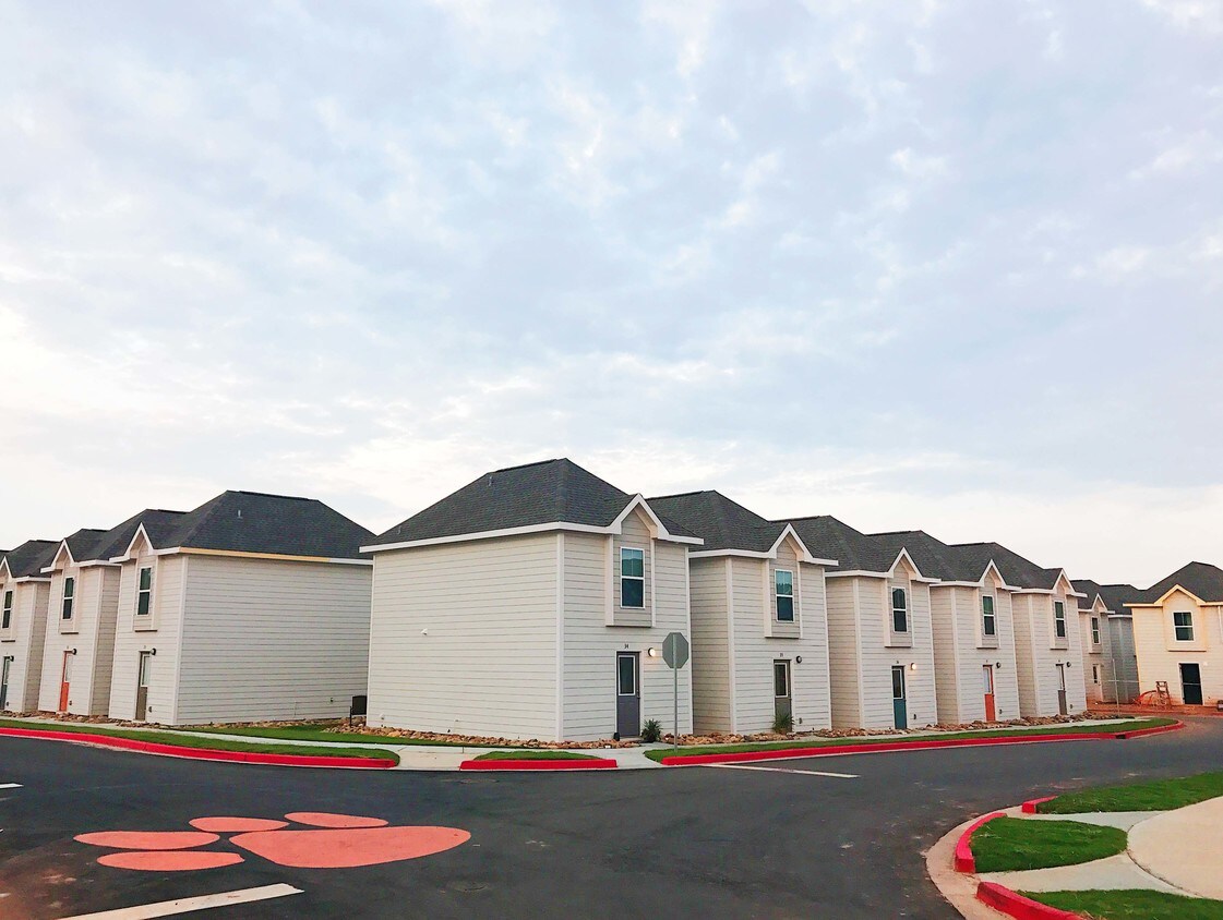 Champions Village Clemson Apartments Central, SC