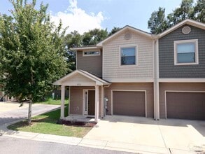 Building Photo - 3511 Mossy Oak Villas Cir