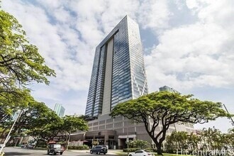 Building Photo - 1009 Kapiolani Blvd