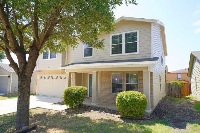 Foto del edificio - Great Two-Story Home in Cibolo Now Availab...