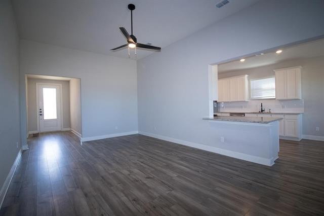 Foto del edificio - 910 Emerson Dr