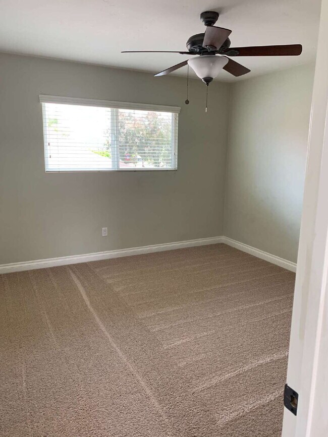Foto del edificio - $2,450 - 1 Bed / 1 Bath Charming Condo in Hillcrest