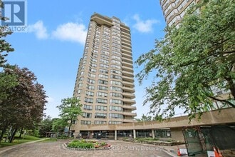 Building Photo - 6 Willow St