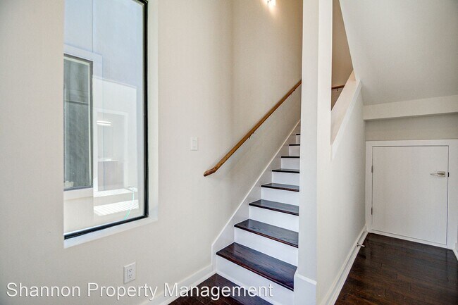 Building Photo - 3 br, 3.5 bath House - 2329 Eagle Street
