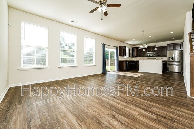 Building Photo - 514 Adalina Dr