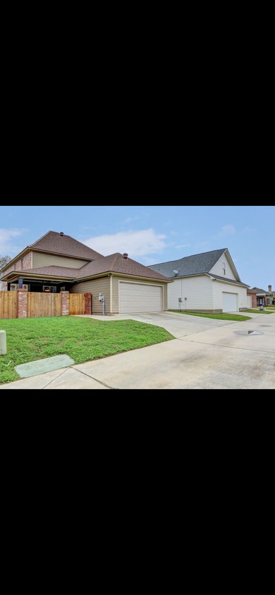Primary Photo - 505 N Montauban Dr