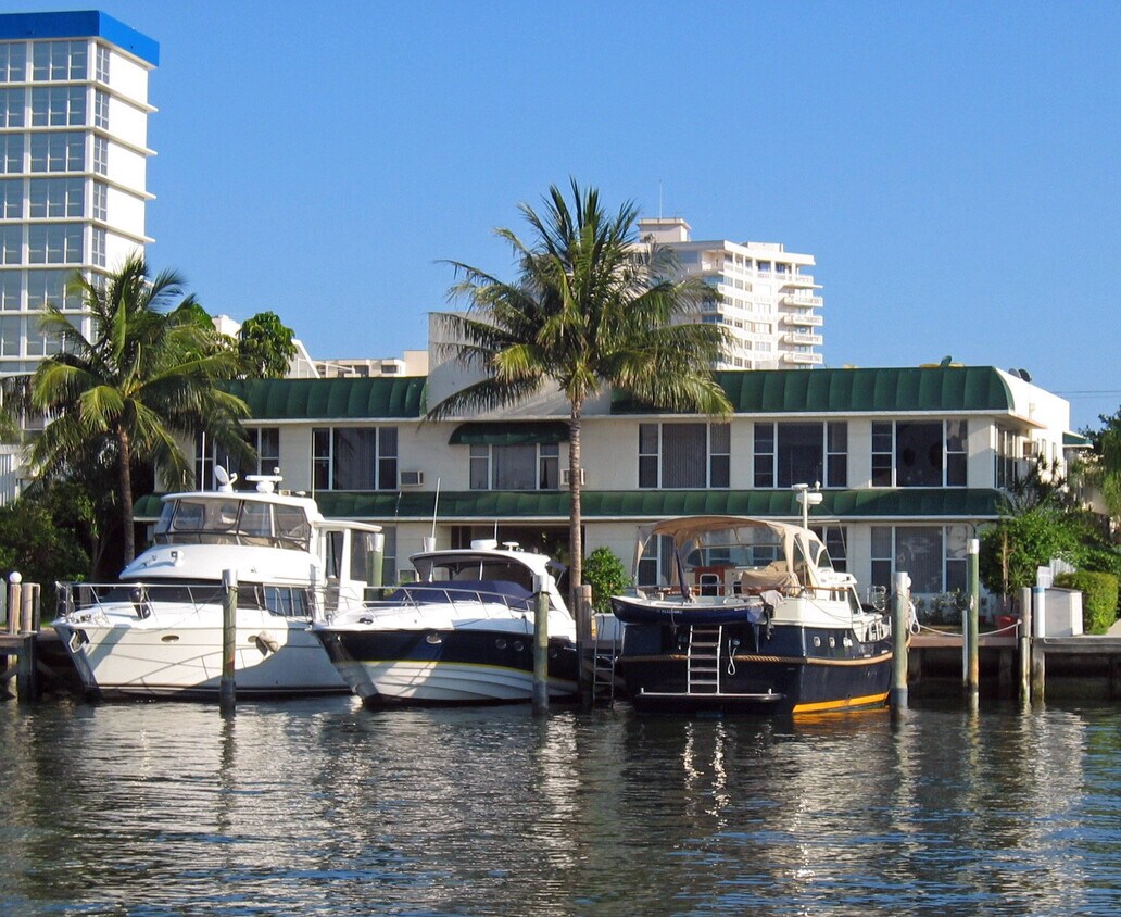 Dock on Intercoastal - 3019 Harbor Dr