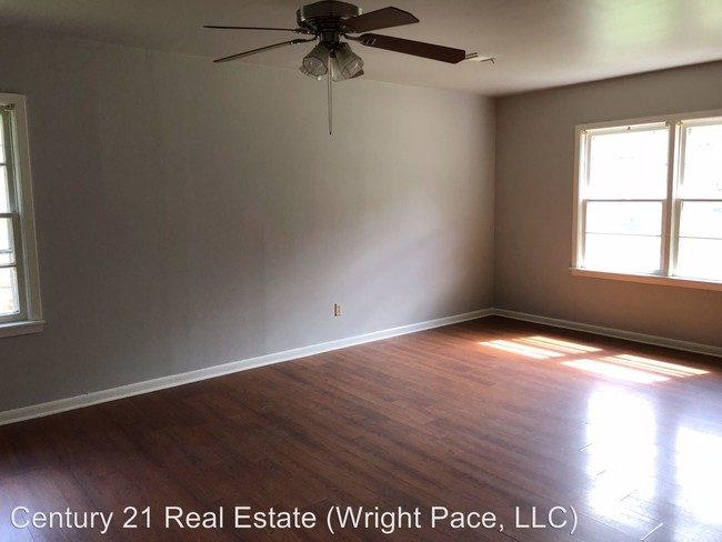 Building Photo - 3 br, 2 bath House - 1503 Garland